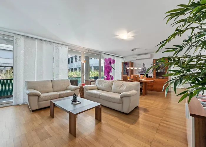 Appartement 1 Bedroom, In The Center, Garage, Terrace *